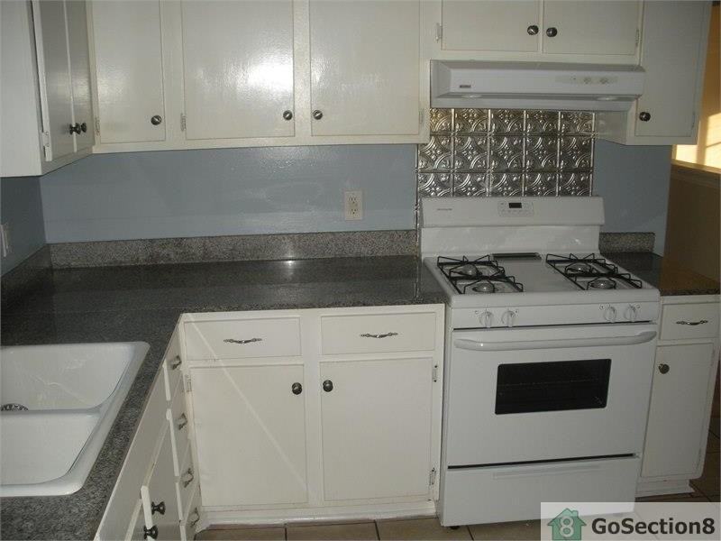 5058 Gloriadale Ct - Photo 3 of 10