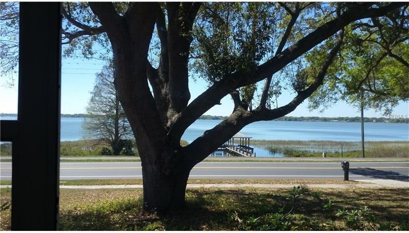 1009 N Lake Howard Dr - Photo 3 of 14