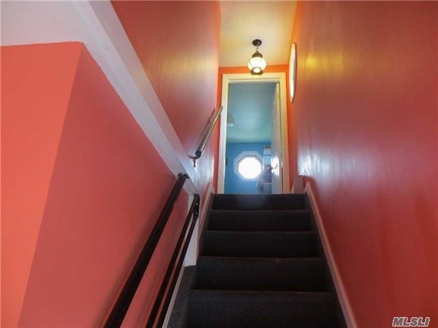 30 Manor Ln - Photo 2 of 16