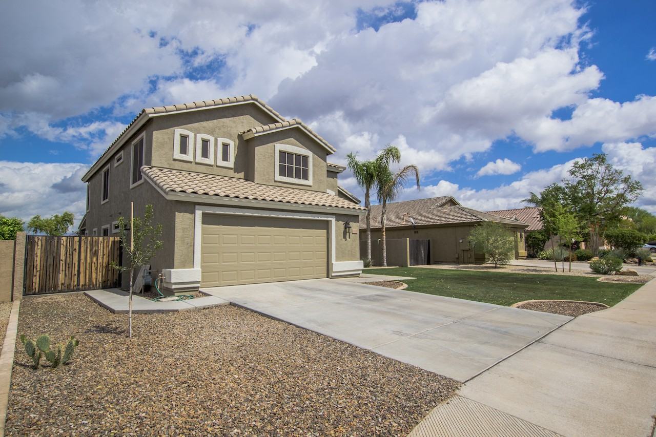 10220 E Olla Ave - Photo 2 of 26