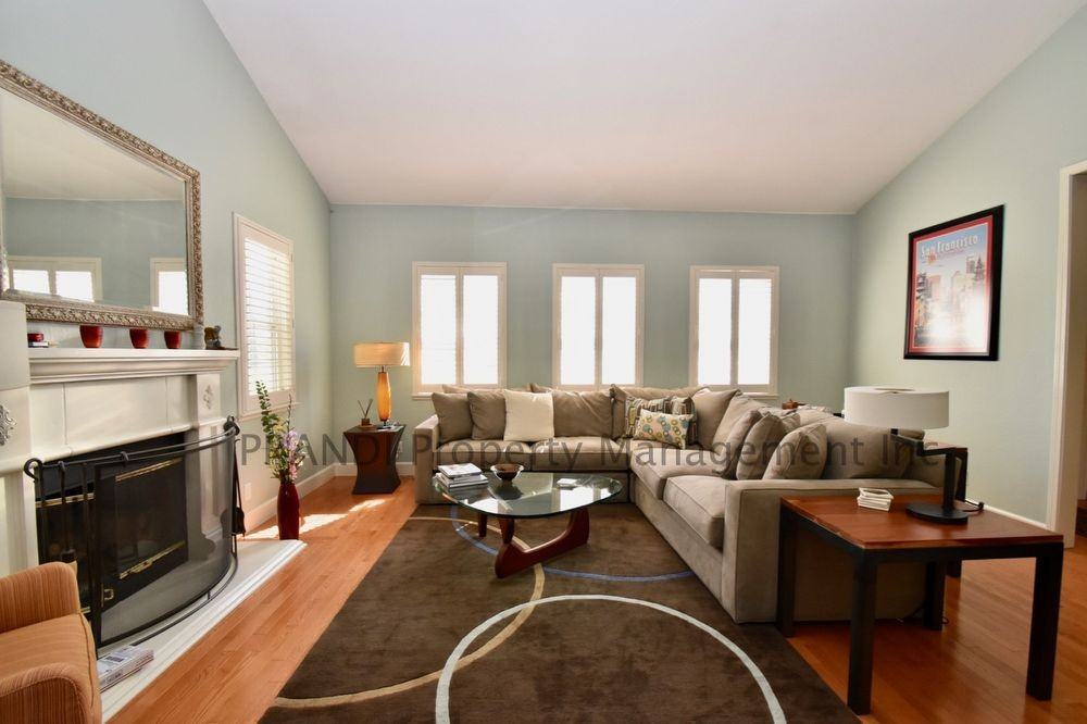 328 Sterling Way - Photo 2 of 14