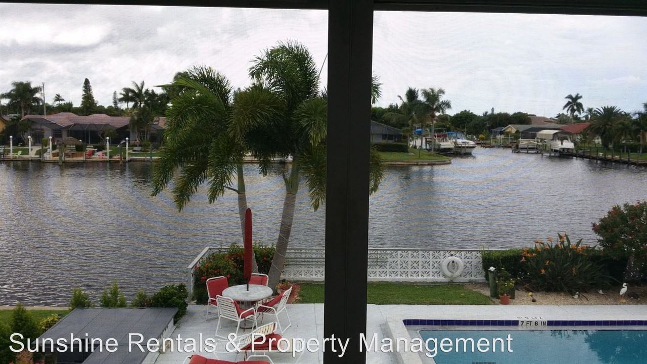 330 Tudor DR - Photo 3 of 12