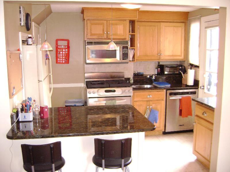 8 Watertown St - Photo 3 of 23