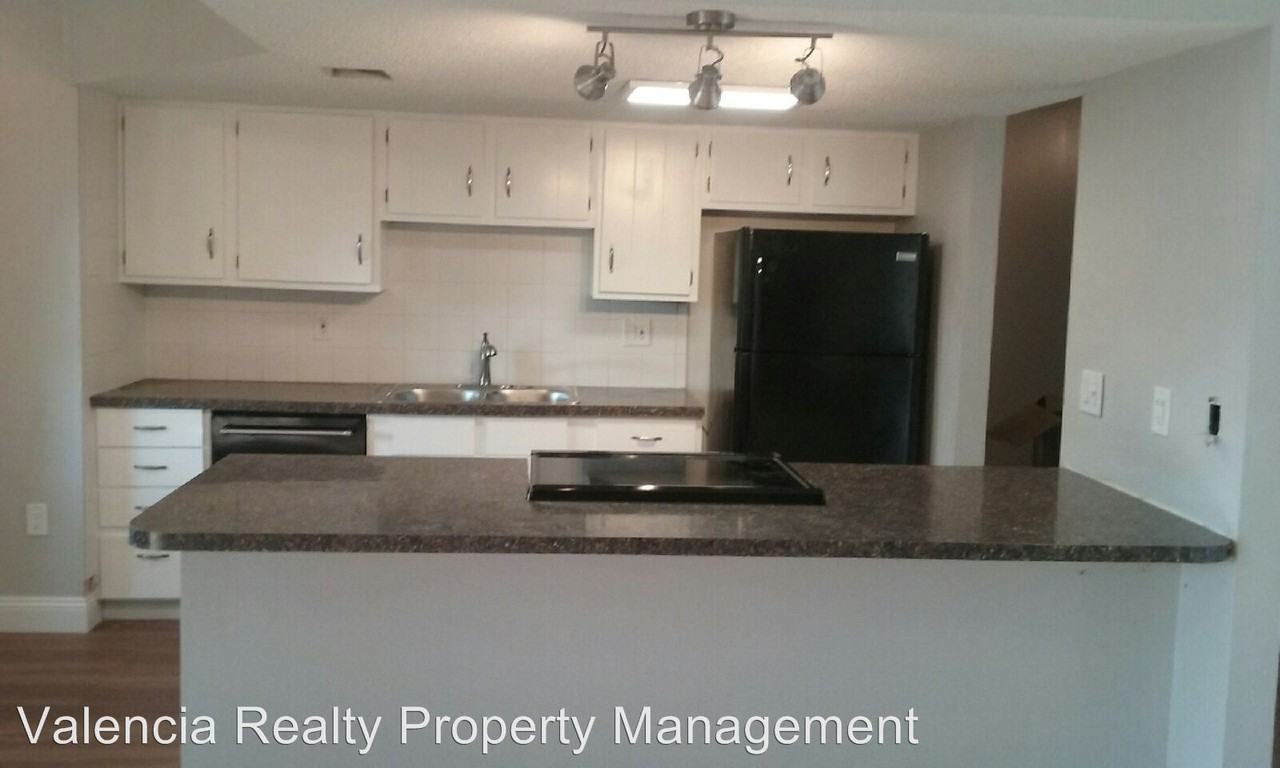 16207 Frost Dr - Photo 2 of 8