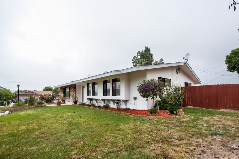 3542 Laurel Ct - Photo 2 of 22