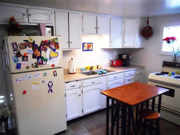 415 S 1st St - Photo 2 of 7