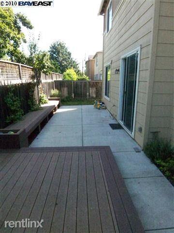 10924 Stonemason Ct - Photo 3 of 26