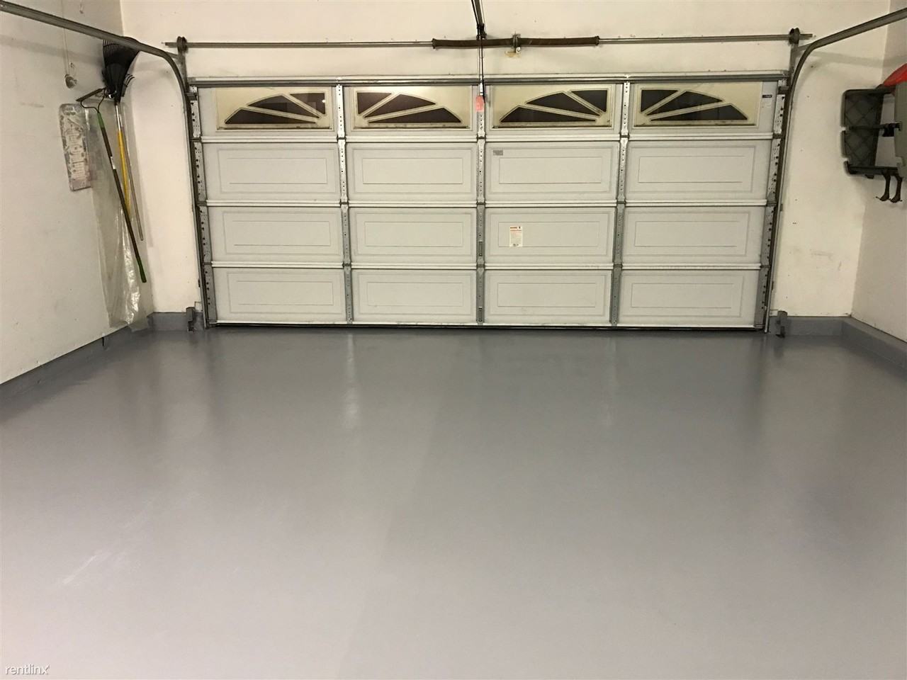 2603 Flickinger Ave - Photo 3 of 3