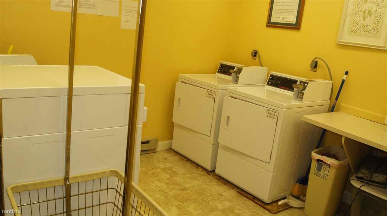 Akron Garden Apartments - Photo 2 of 6