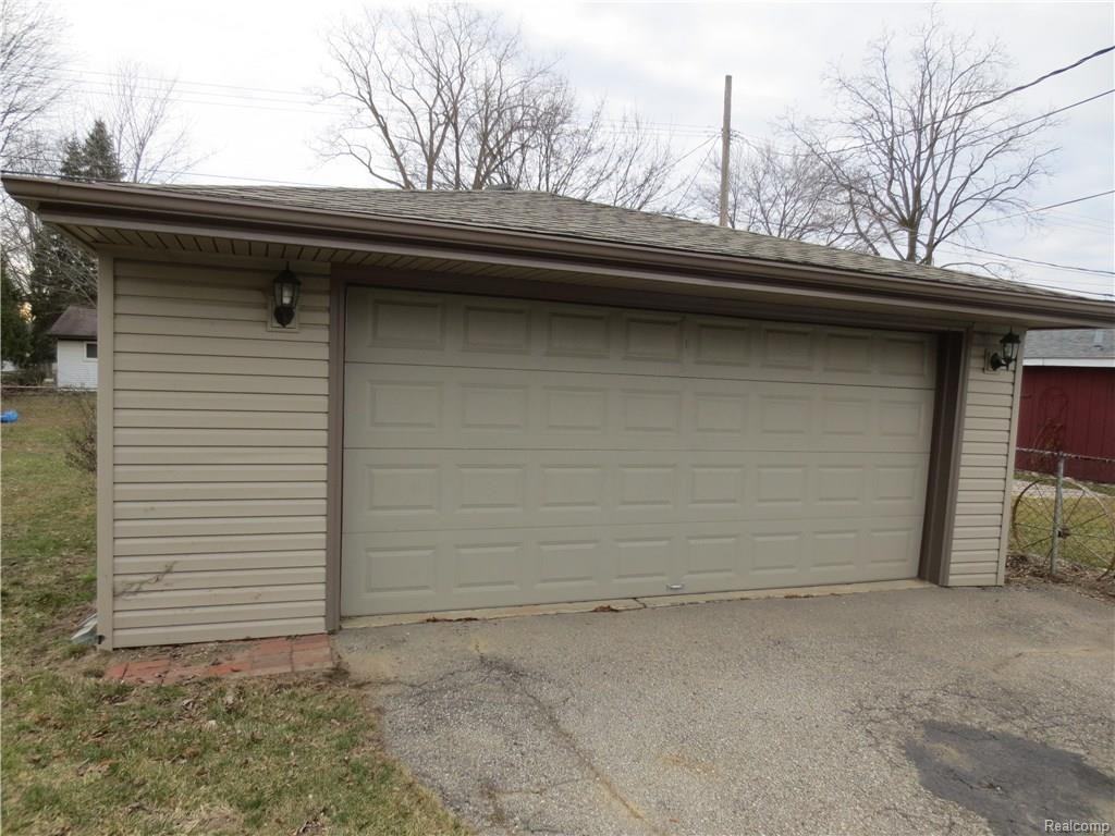 3140 Eastern Ave - Photo 3 of 22