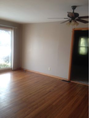 5220 NE 49th St - Photo 2 of 12