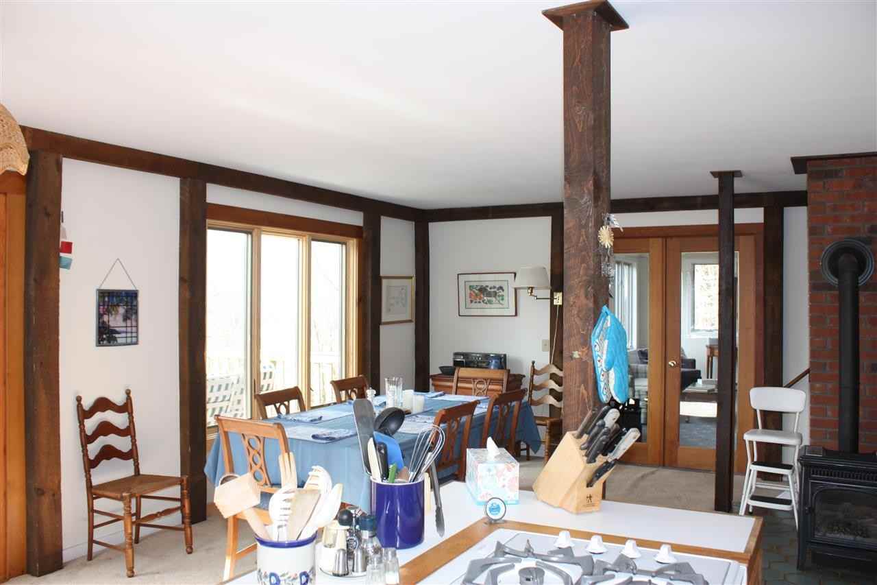 1041 White Rd - Photo 3 of 25