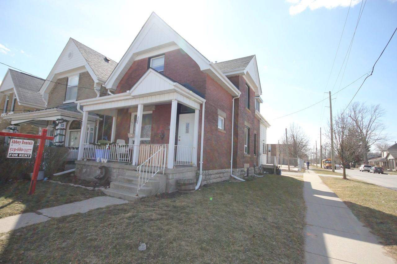 109 Maitland St - Photo 2 of 13