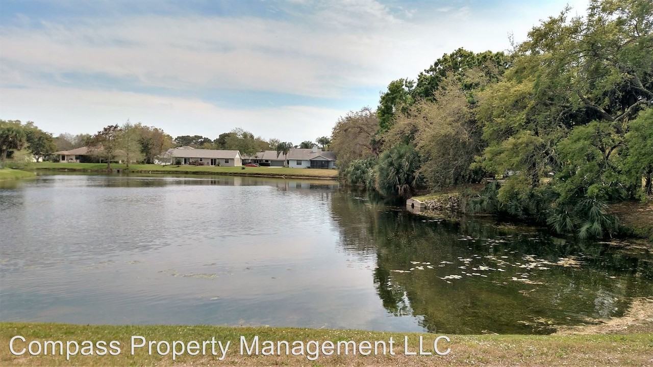 229 Woodingham Ln - Photo 3 of 20