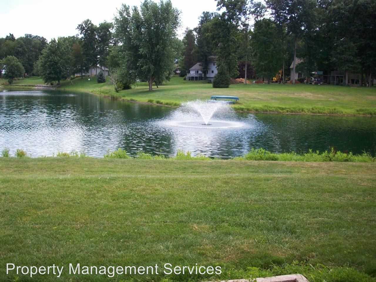 237 Deerwood Ct - Photo 3 of 10