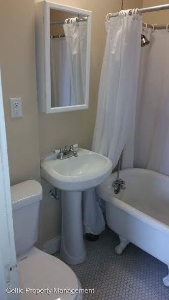 3749 Washington St - Photo 3 of 4