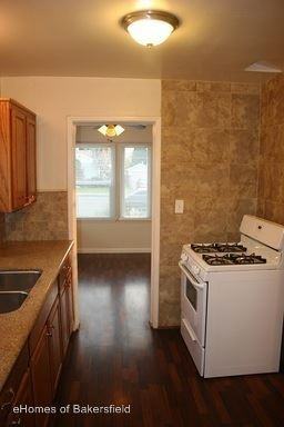 608 Knotts St - Photo 3 of 5