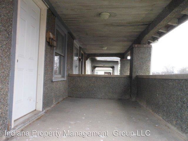 556 N Lasalle St - Photo 2 of 12