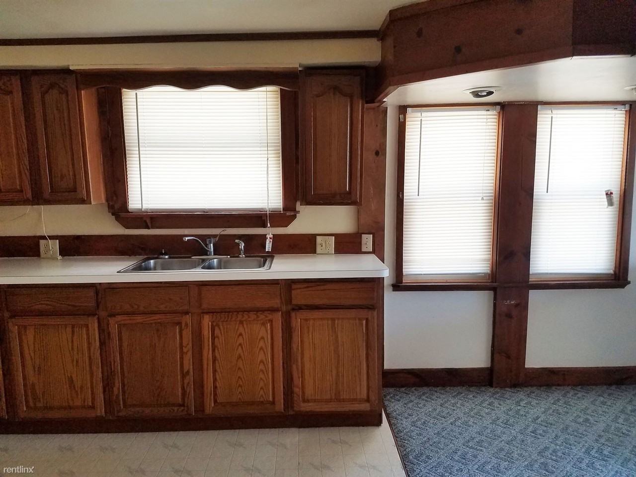 917 Pacific Ave - Photo 3 of 16