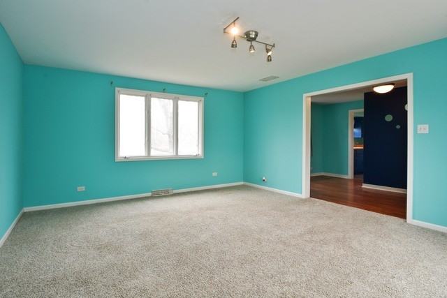 12039 S 80th Ave - Photo 2 of 10