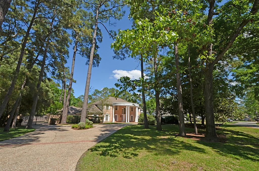 11314 Williamsburg - Photo 2 of 32