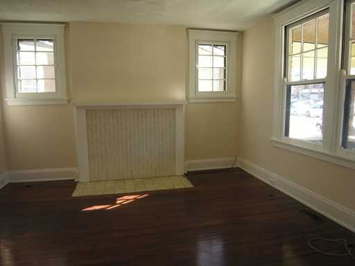 212 Sturgis Ave - Photo 2 of 13