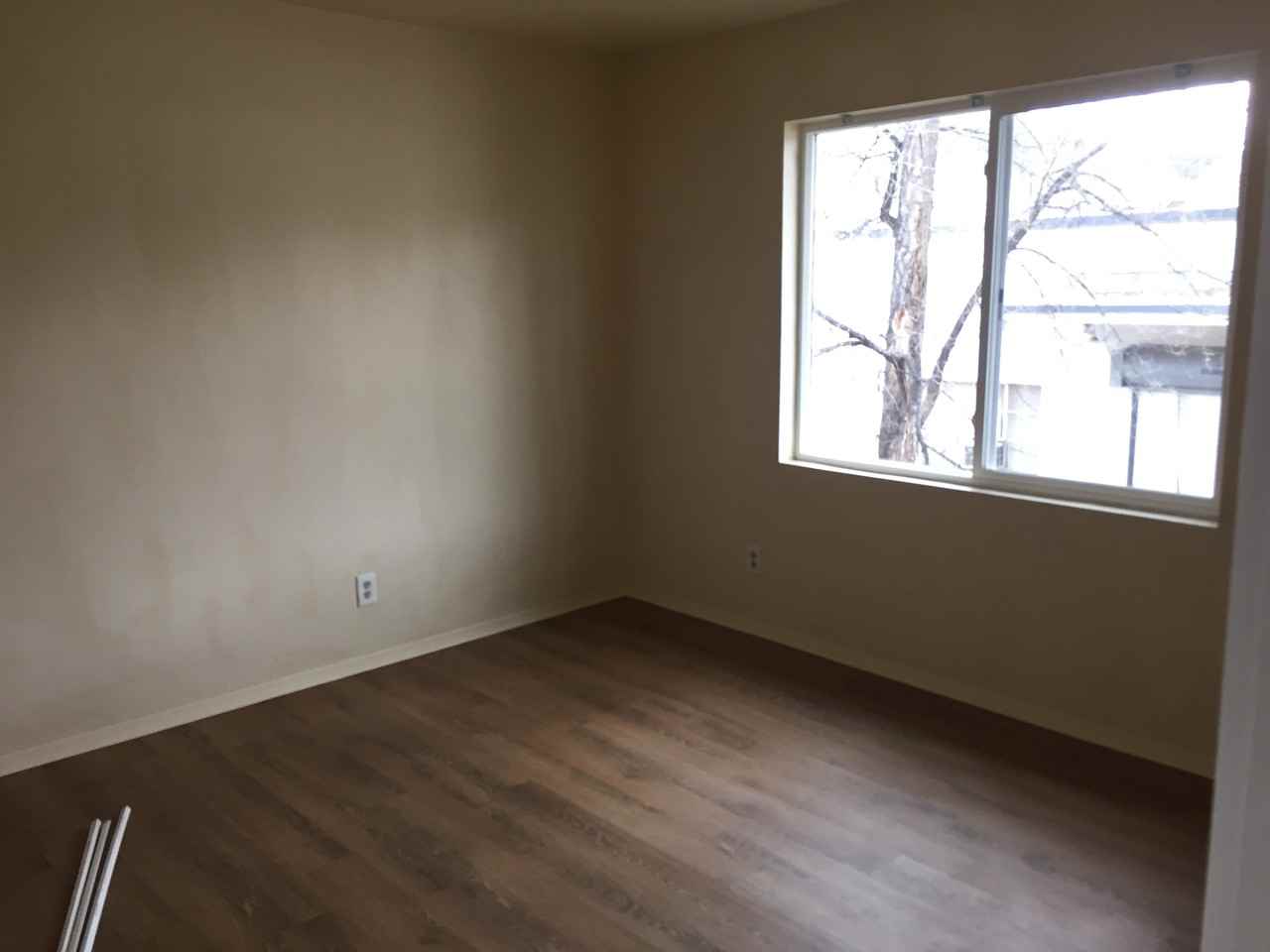 634 E 8th Ave #22 - Photo 3 of 3