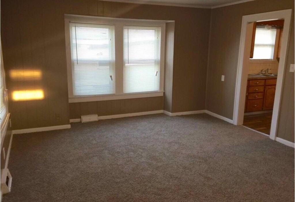 8733 East Smart Avenue - Photo 3 of 15