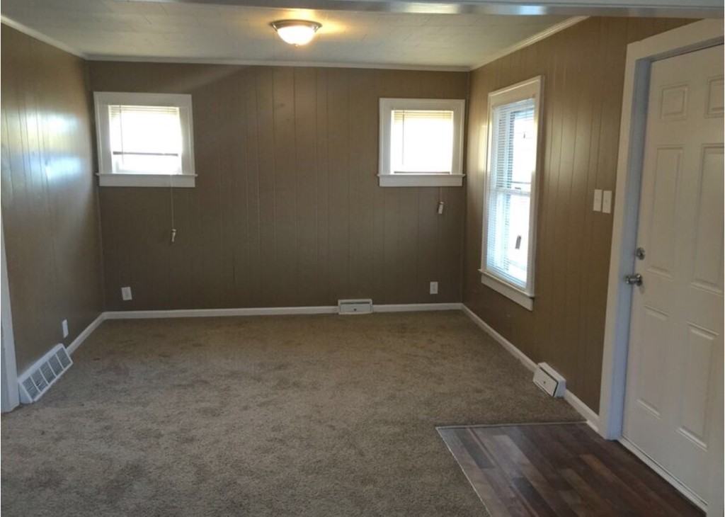 8733 East Smart Avenue - Photo 2 of 15