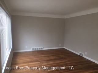 24692 Lambrecht Ave - Photo 3 of 9