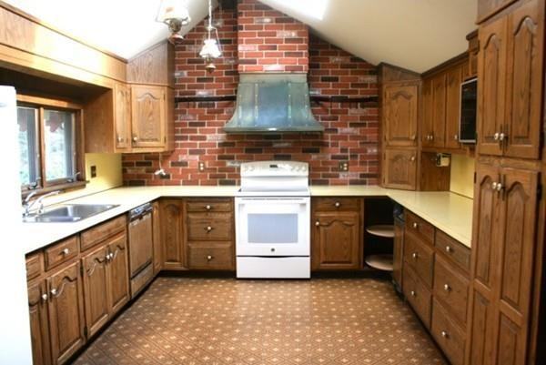 324 Highland Ave - Photo 2 of 8