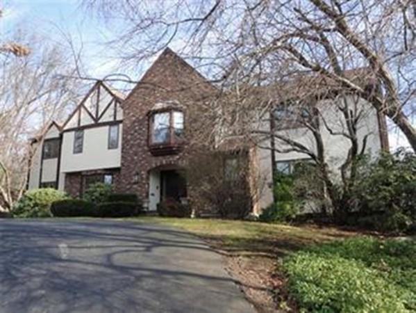 92 Lynnwood Ln - Photo 2 of 15