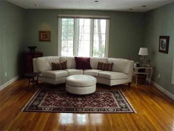 92 Lynnwood Ln - Photo 3 of 15