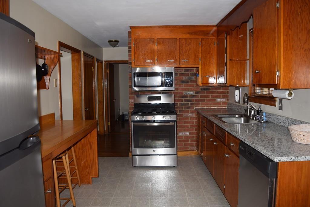 148 Northgate Rd - Photo 2 of 13