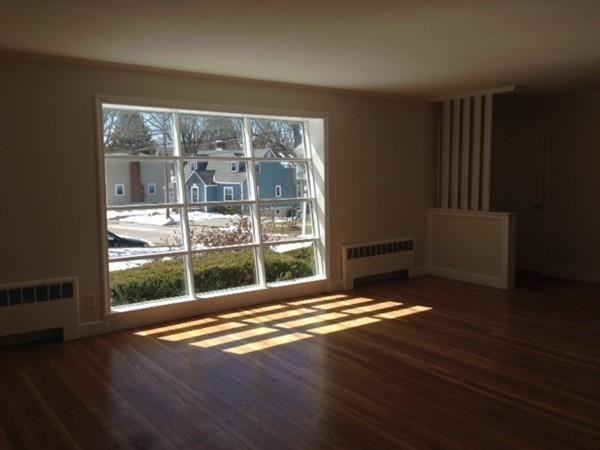 72 Vernon Rd - Photo 3 of 15