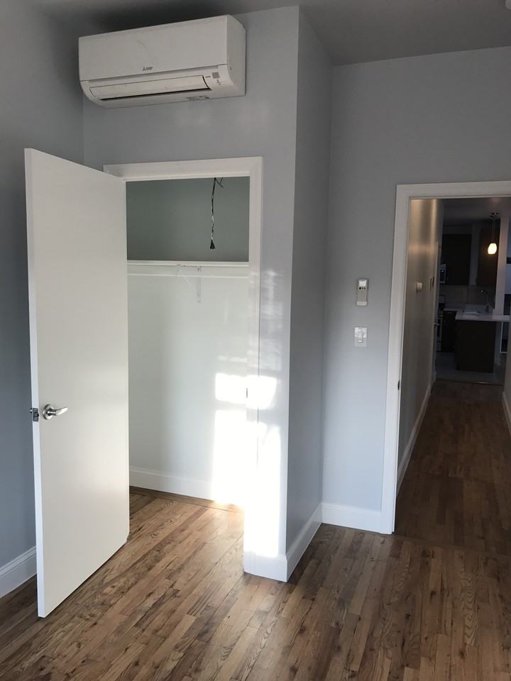 418 Graham Ave #3 - Photo 3 of 13