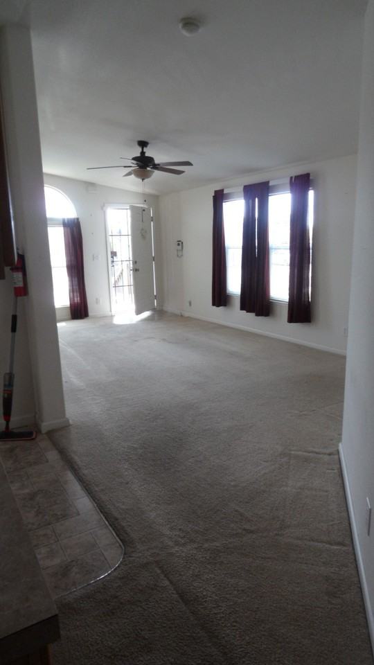 1601 Pine Ave - Photo 3 of 9