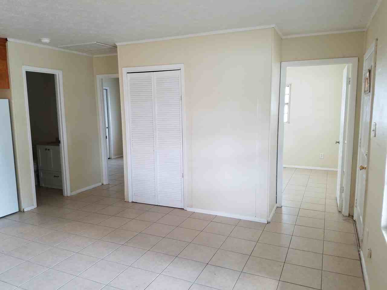 19208 Alta Vista Dr - Photo 3 of 9