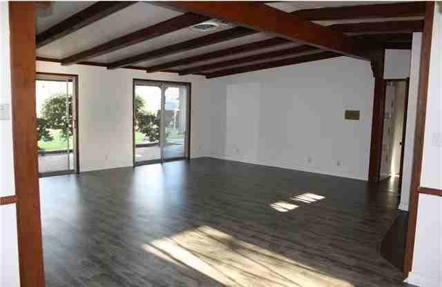 1414 Gemwood Dr - Photo 3 of 15