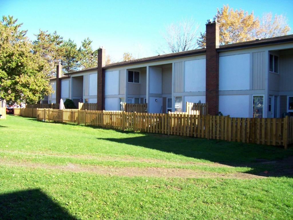 Weeping Willow Lane Apartments 80 580 Varley Lane, Ottawa, ON K2K