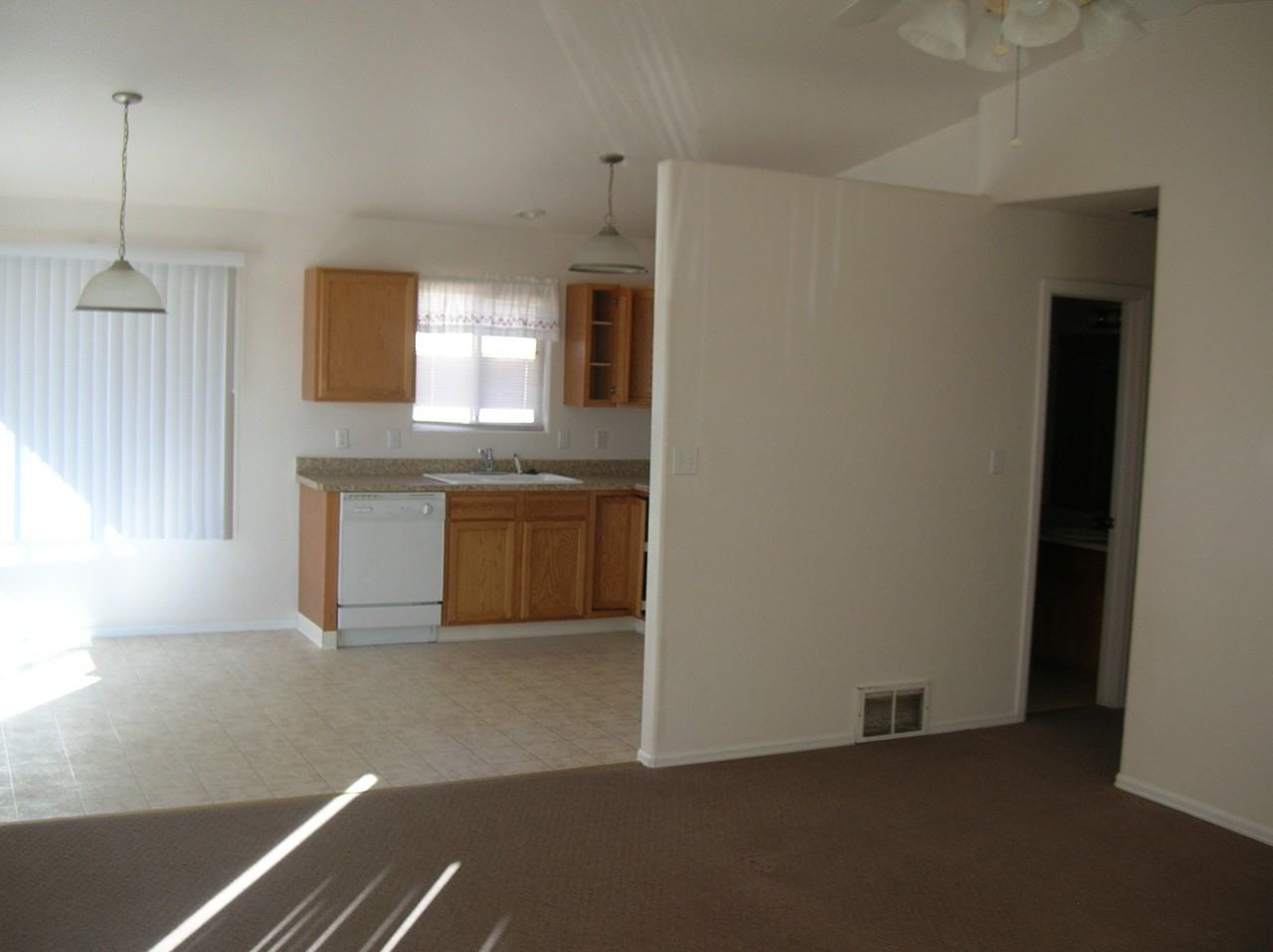 2019 W 18th St - Photo 2 of 11