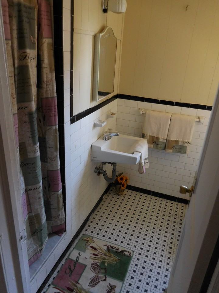 3507 6th Street - Photo 3 of 11