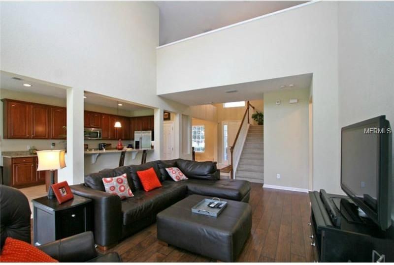 591 Hernando Pl - Photo 2 of 22