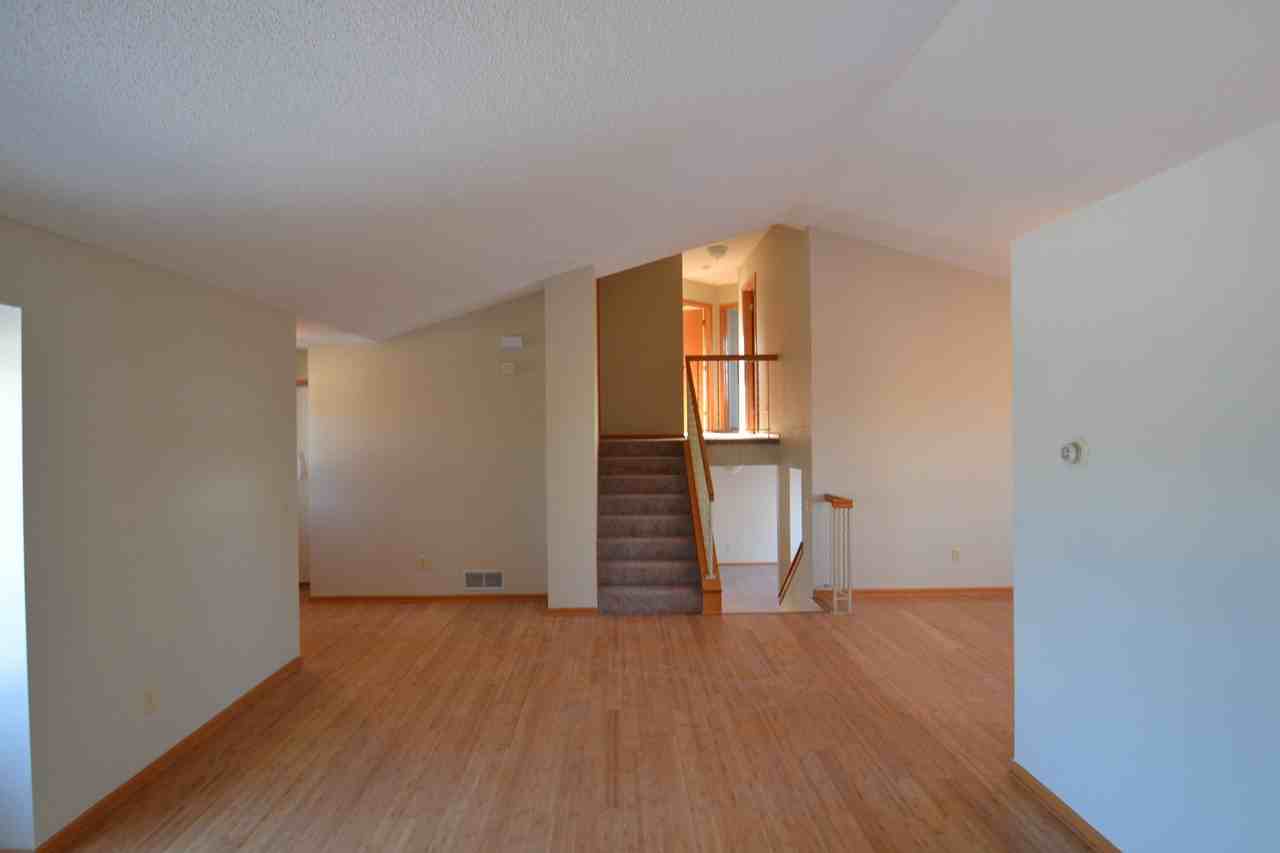 7136 Jonathan Ave S - Photo 3 of 7