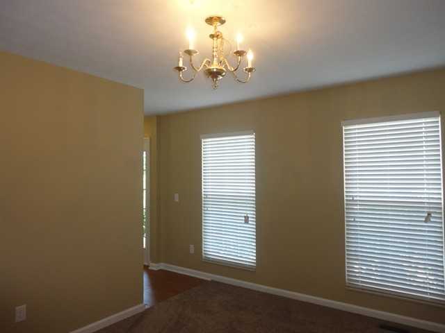 107 Derby Ct - Photo 3 of 13