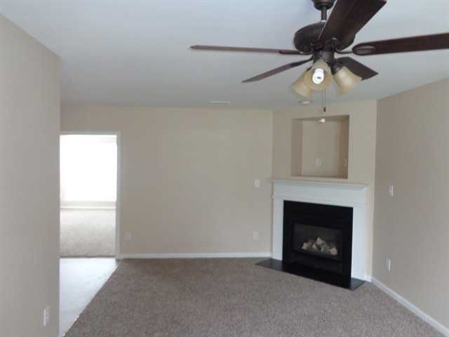 4042 Maple Shore Dr - Photo 2 of 13