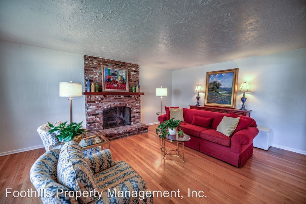 3537 Downing Ave - Photo 3 of 22