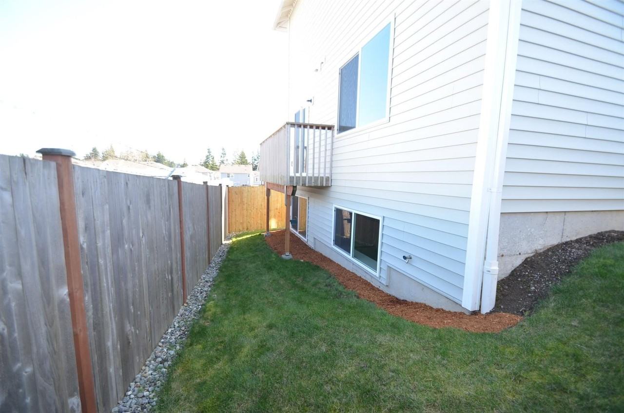 2125 127th Pl SW - Photo 2 of 13