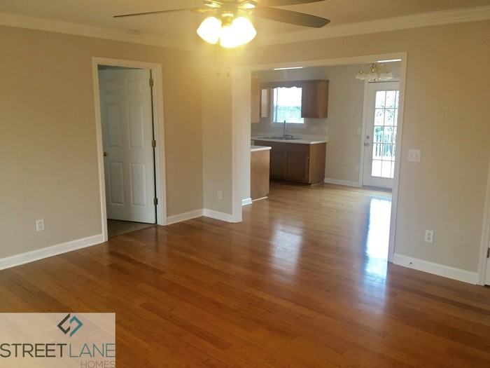 2812 Sutherland Dr - Photo 2 of 13