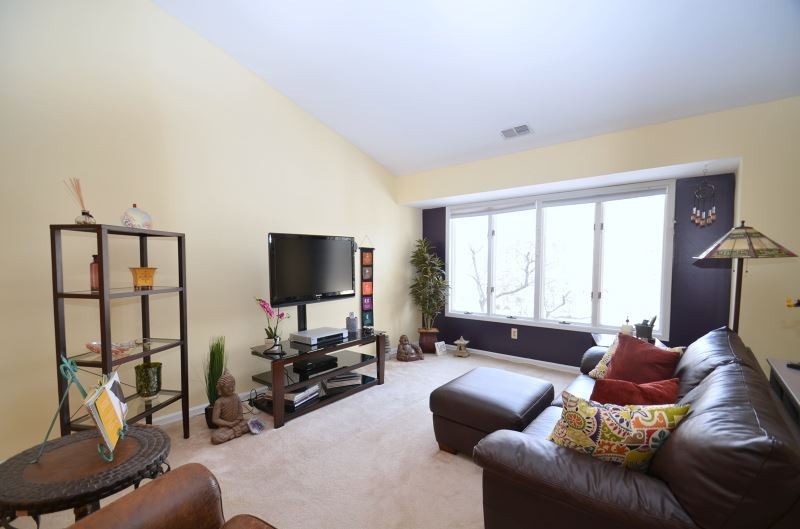 122 Westchester Terrace - Photo 3 of 13